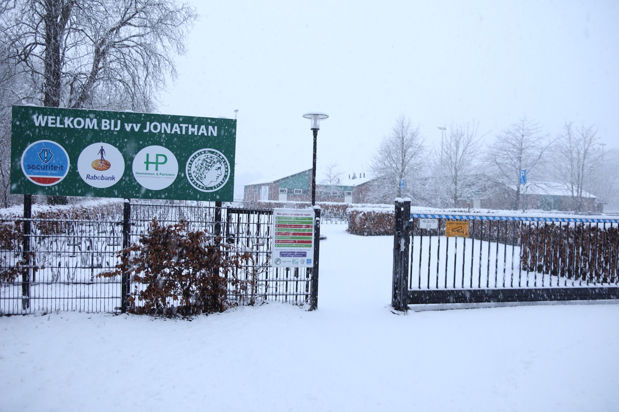 Geen nieuwjaarswedstrijd, -receptie gaat WEL door