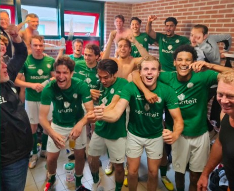 Indrukwekkend Jonathan naar finale